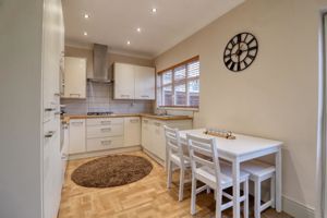 Kitchen- click for photo gallery